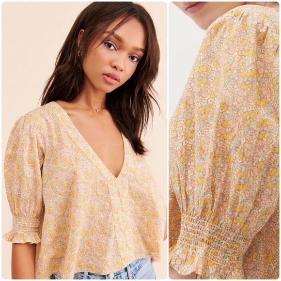 Urban Outfitters Tops - Urban Outfitters- Flora Puff Sleeve Blouse 👚